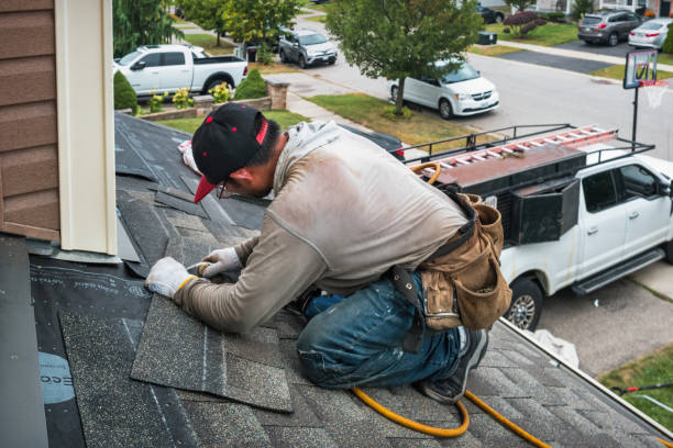 Professional Roofing technician working in Dunfermline, IL